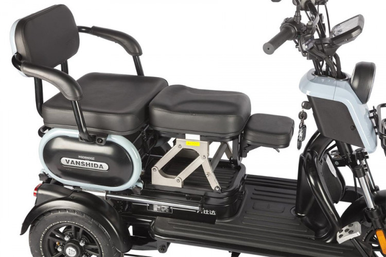 Электротрицикл Wanshida UN MOTO в Новосибирске