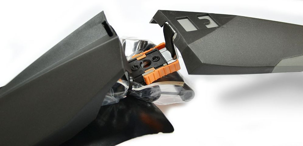 Крыло переднее в Новосибирске