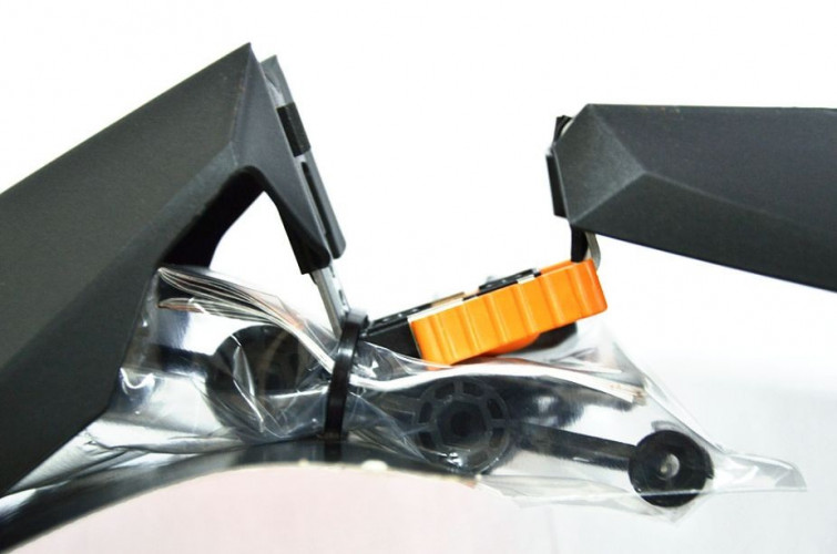 Крыло переднее в Новосибирске