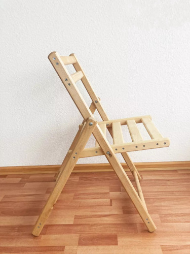 Стул складной деревянный в Новосибирске