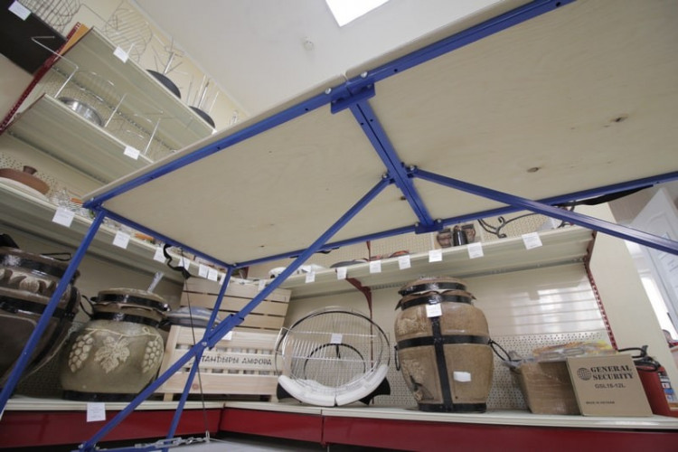 Полок складной Intent ПС-700 для мобильной бани в Новосибирске