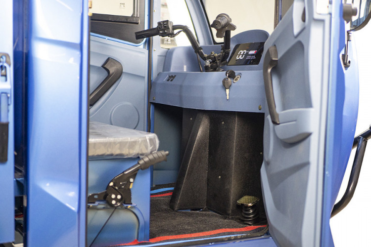 Грузовой электротрицикл Rutrike КАРГО Кабина 1500 в Новосибирске