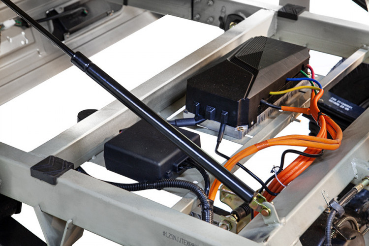 Грузовой электротрицикл Rutrike Эксперт ПРО Плюс 2200 в Новосибирске